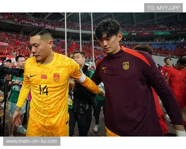 上海海港门将颜骏凌亚冠表现 防线指挥体系在客场的组织作用